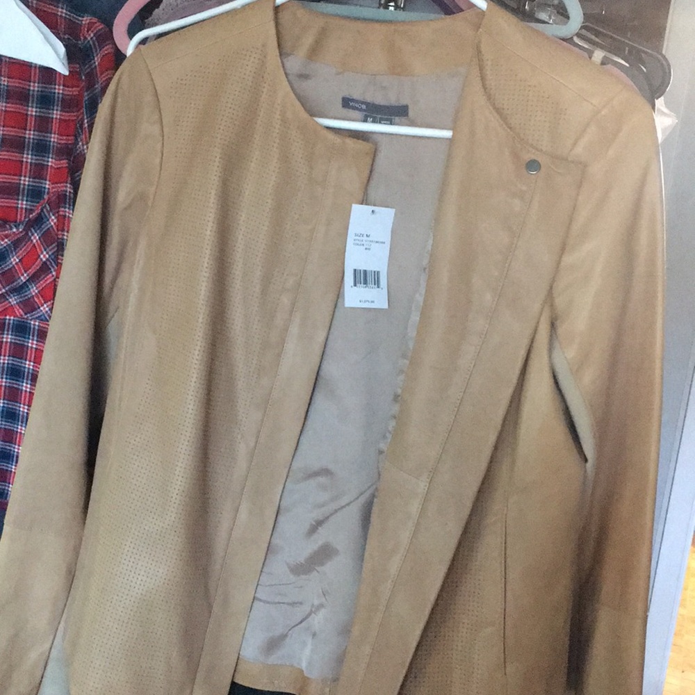 Vince. Genuine camel leather jacket M